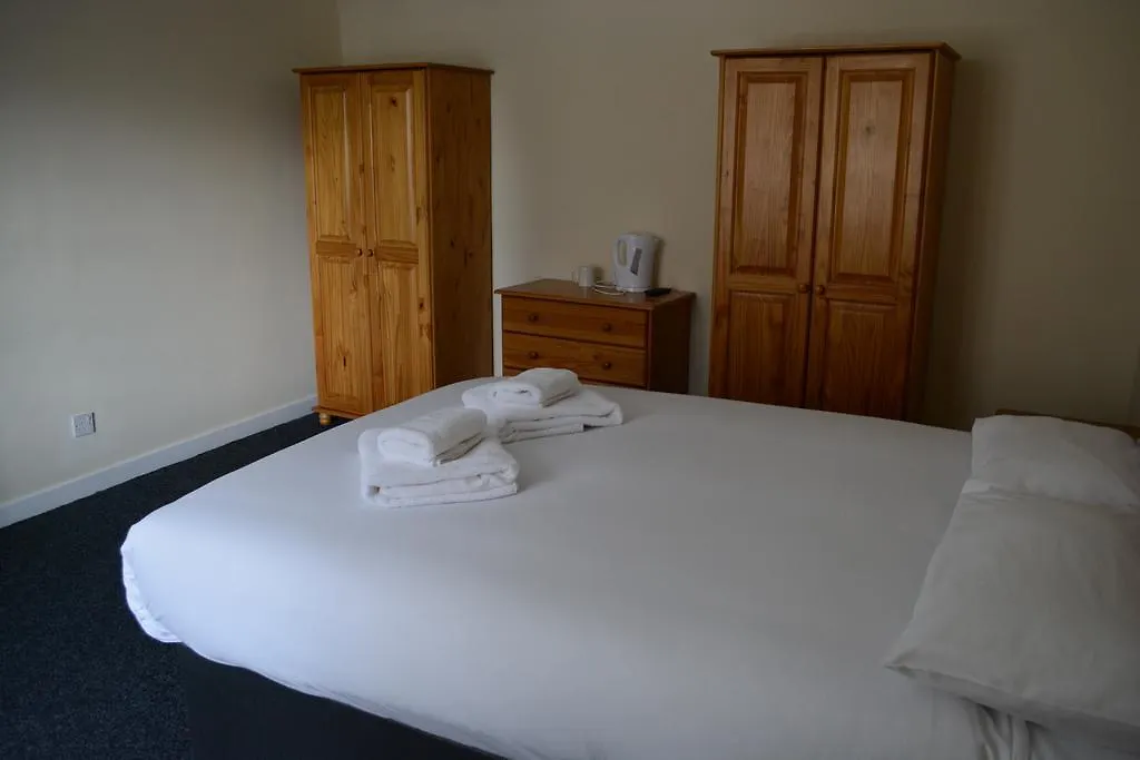 Almond House Lodge Edinburgh 2*,  Großbritannien