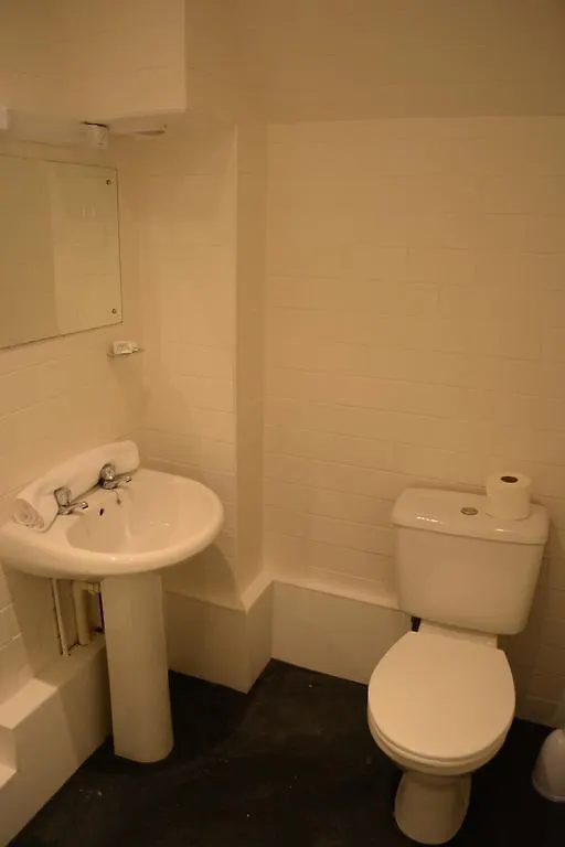 Almond House Lodge Edinburgh